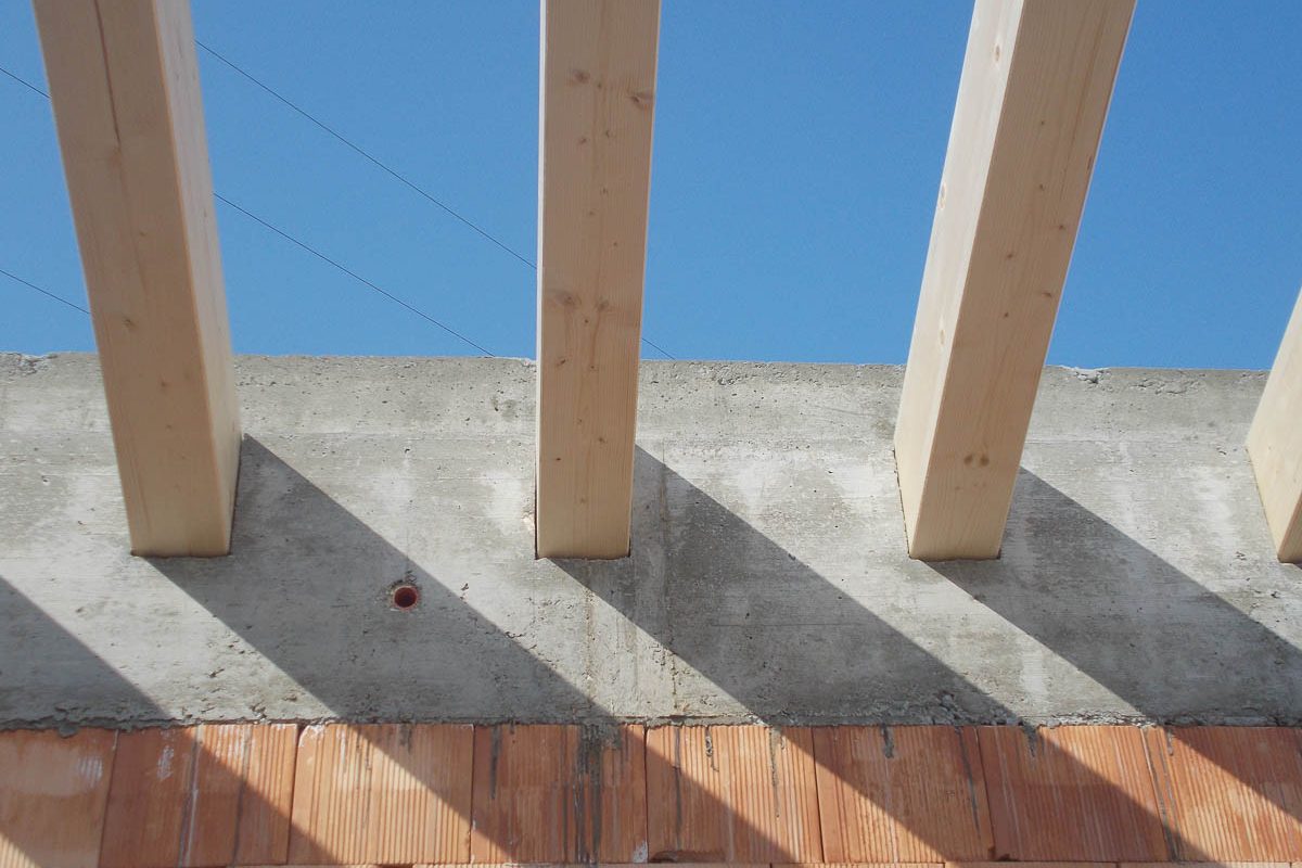 messa-in-posa-tetti-in-legno-10